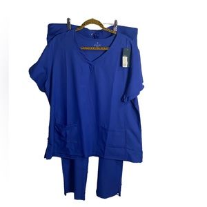 NEW Plus Size Med Couture Scrub Set